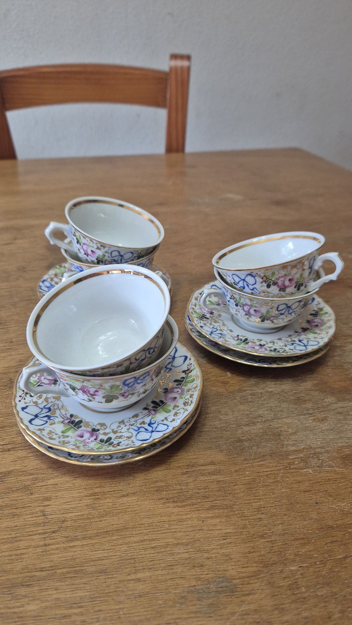 Conjunto de 6 chávenas de café com pires da Vista Alegre