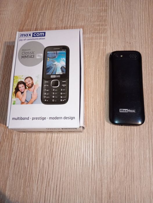 Telefon MaxCom MM143 w 100% sprawny.