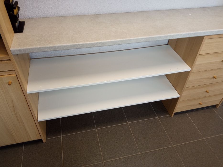 Meble, ścianka do garażu lub piwnicy