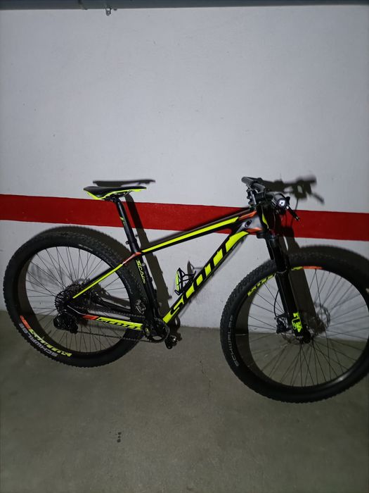 Bicicleta scott scale 930