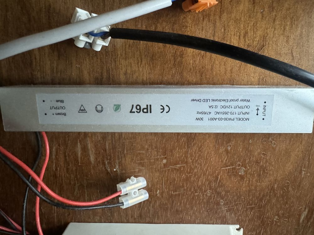 Блок живлення IP67 12В 3А; 2,5А