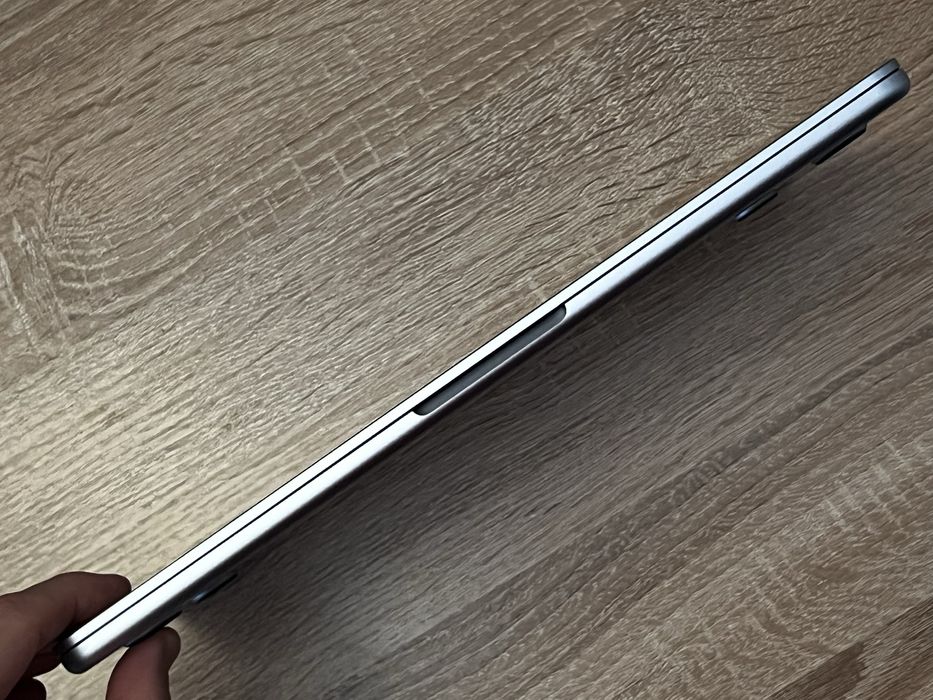 Macbook air 13' m4 16/256 Sky Blue 2025