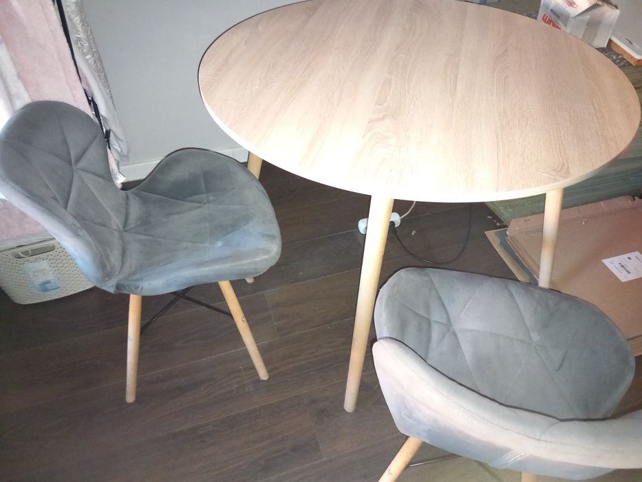 Krzesła welurowe 4 szt