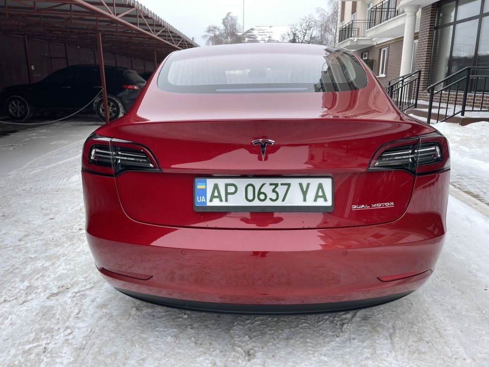Tesla 3longrange