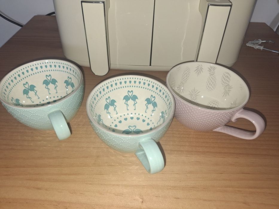 Filiżanki szklanki smukee