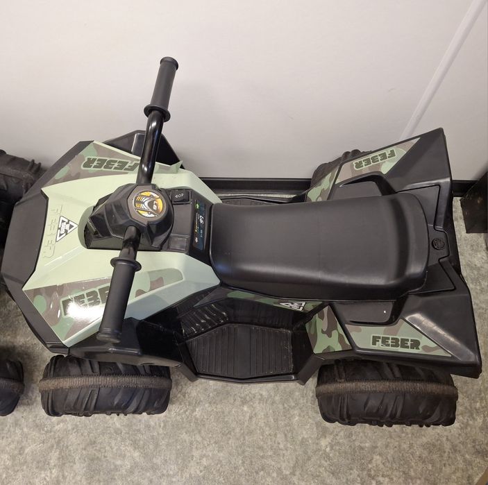 Quad 12 v Elektryczny