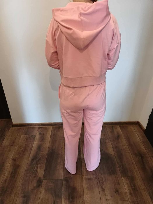 dres damski rozmiar L NIke
