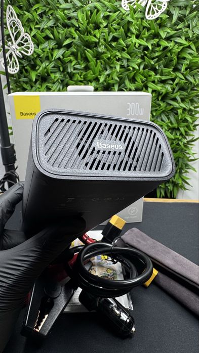 Інвертор Базеус 300 ват Invertor Baseus 300w baseus in car