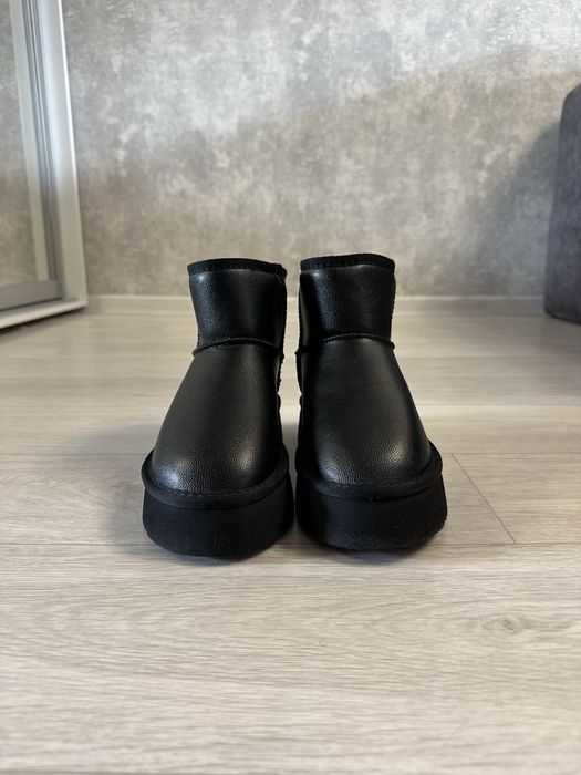 уггі it ts шкіряні