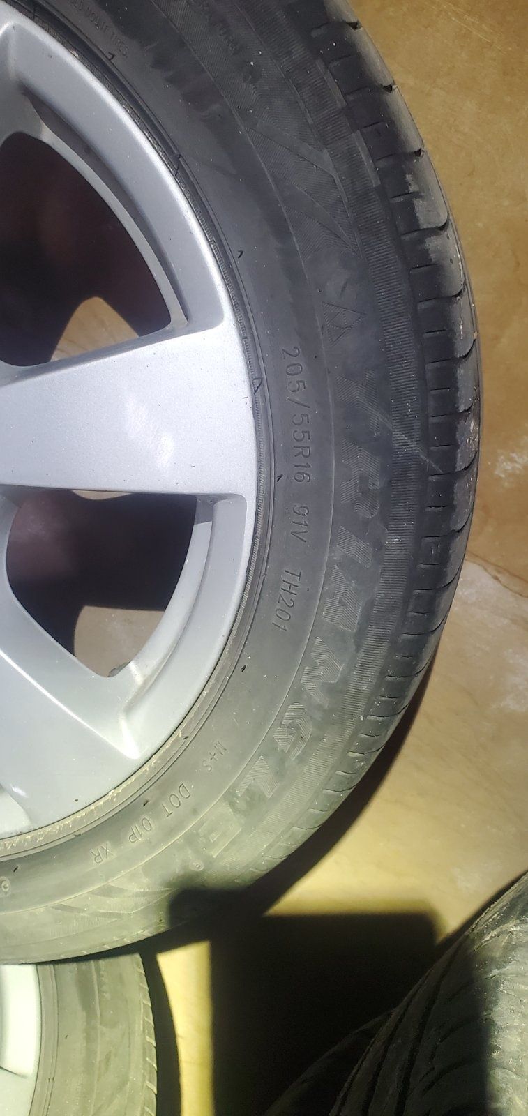колеса в зборі  шини Triangle 205×55 R16