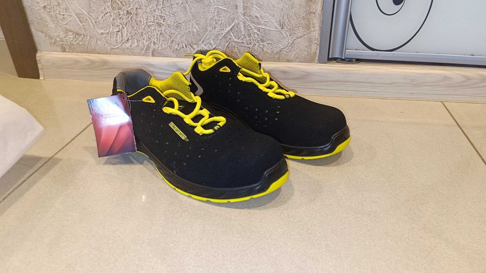 Buty robocze Chicago Vm Footwear rozmiar 43