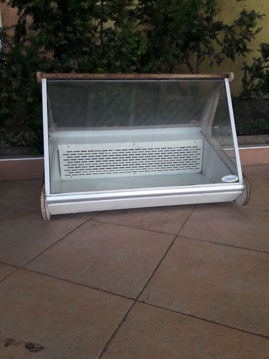 Продам холодильник для магаз,цена договорная инов