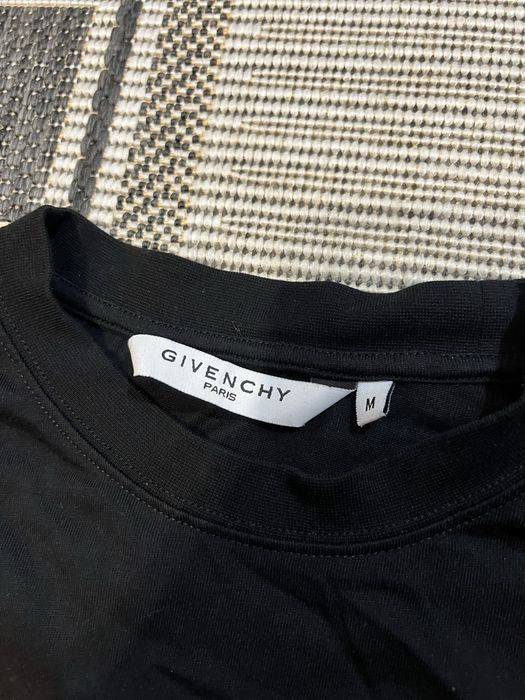 Футболка Givenchy