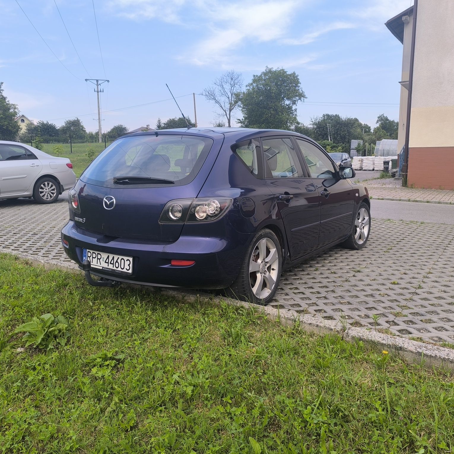 Mazda 3 2,0 benzyna 2003r