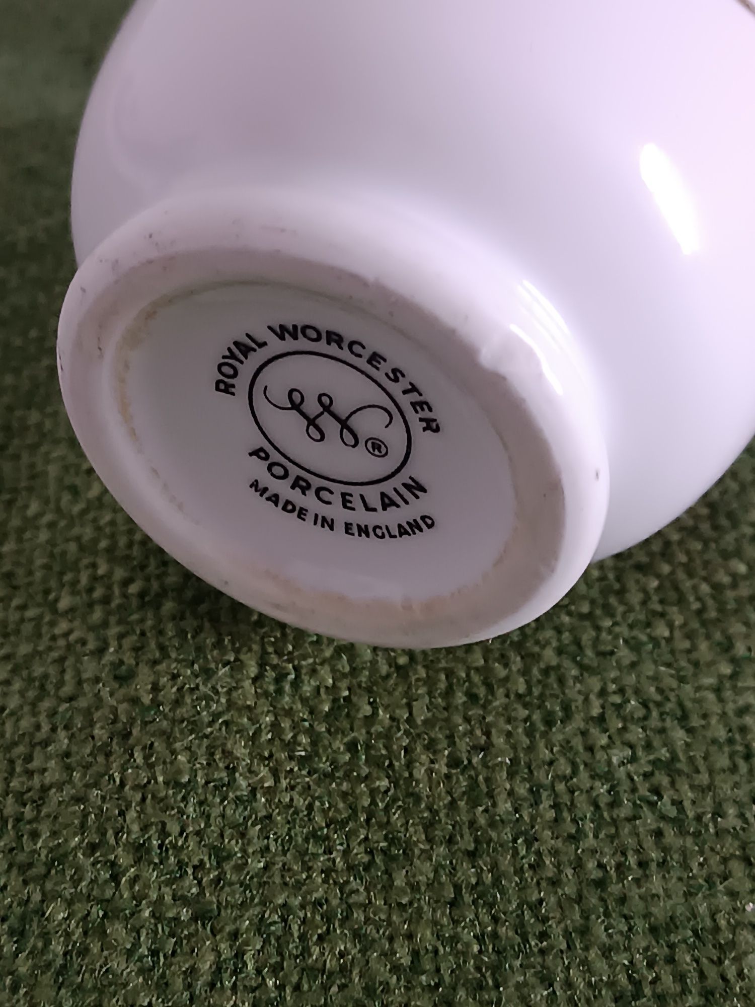 Pojemnik na jajko Royal worcester