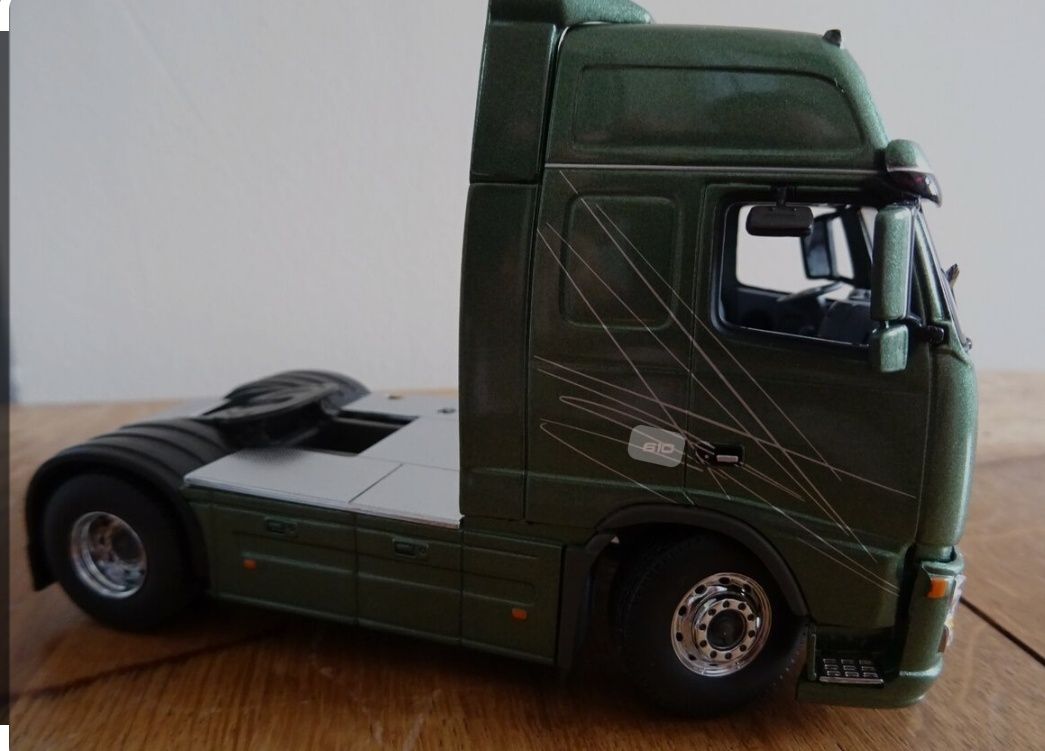 Miniatura camião Volvo Fh 16 MOTORART 1/43