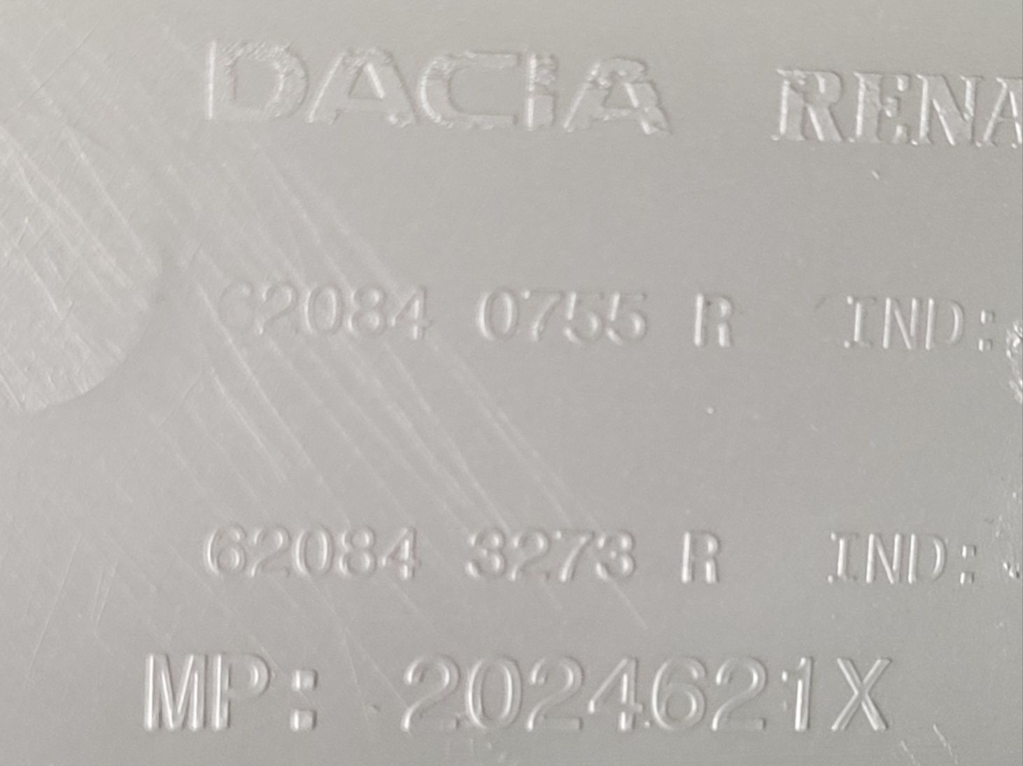 Dacia Duster II osłona listwa zderzaka przedniego