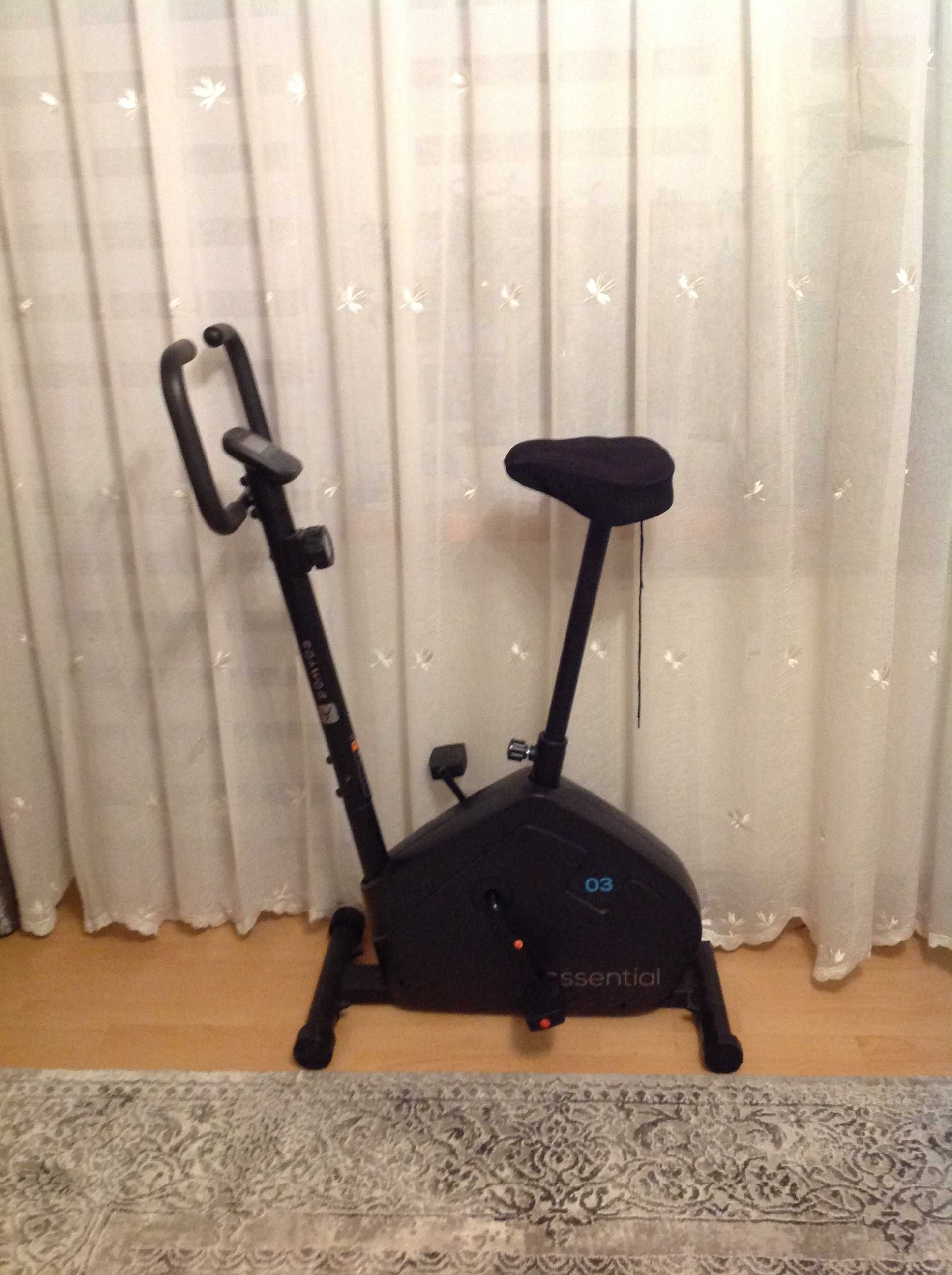 Rower treningowy stacjonarny ESSENTIAL