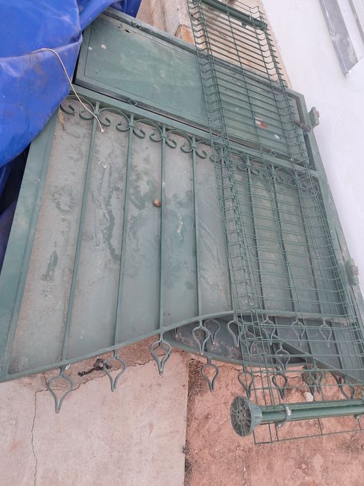 Portão  de ferro