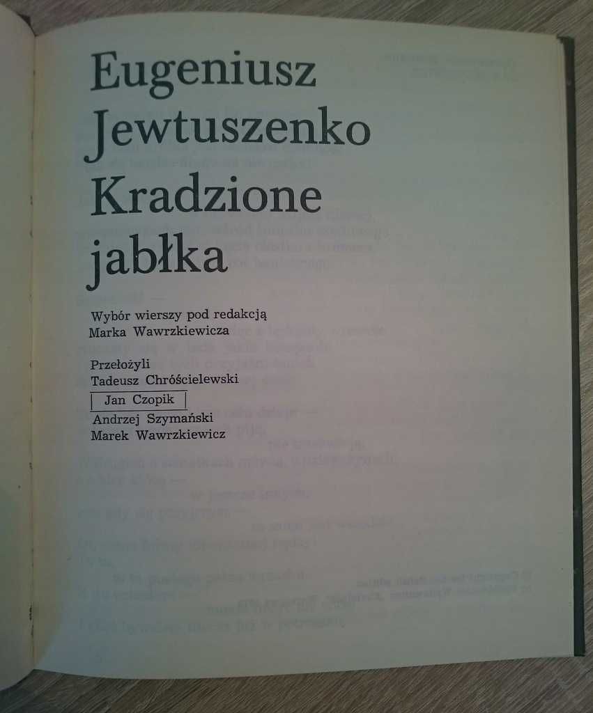 Eugeniusz Jewtuszenko - Kradzione Jabłka  1978r