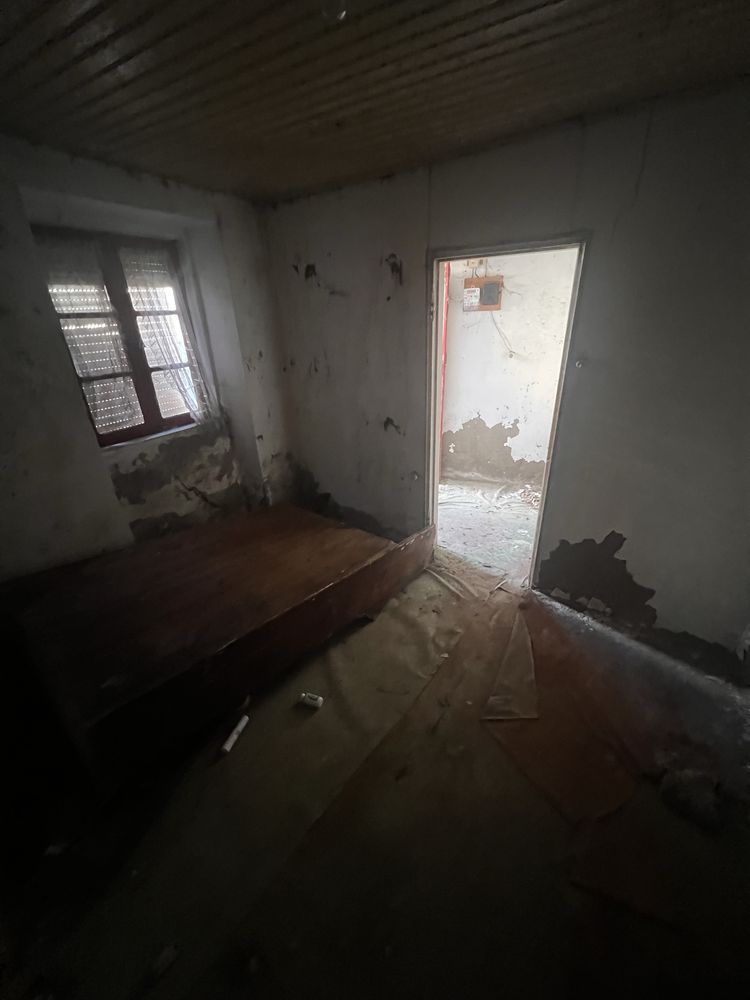 Casa de Aldeia para Reconstruida