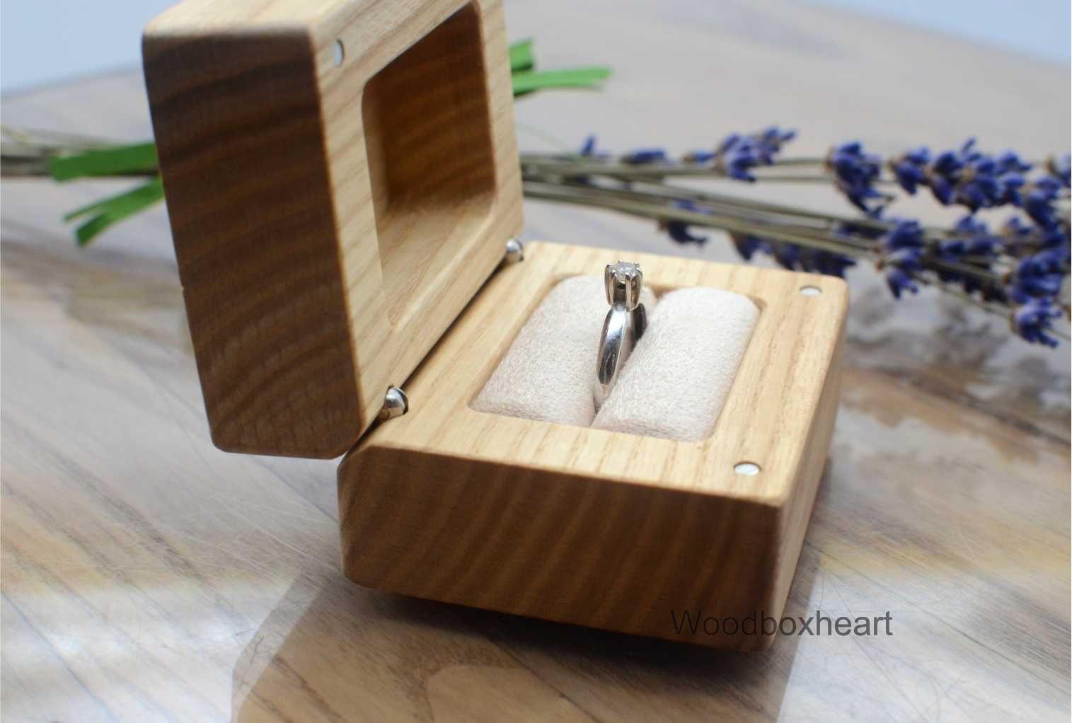 Деревянная коробочка шкатулка футляр для кольца, колец