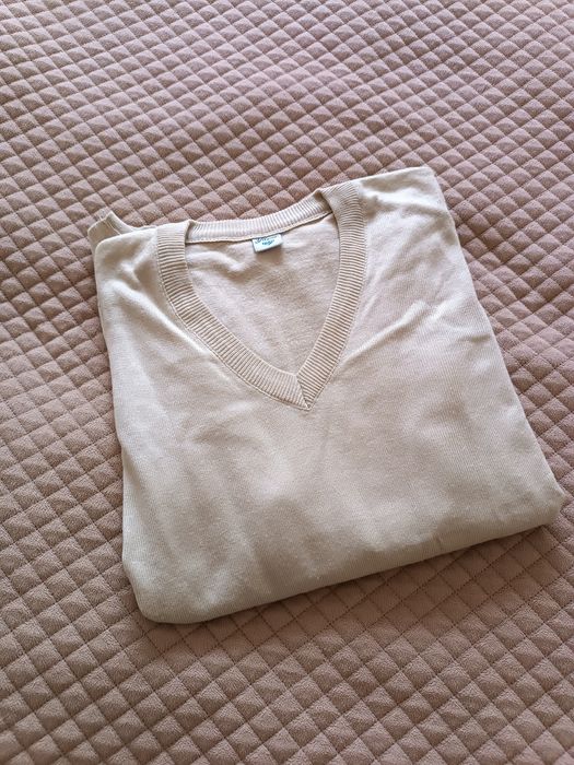 Beżowy sweter męski