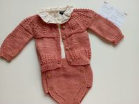 Conjunto menina feito à mão