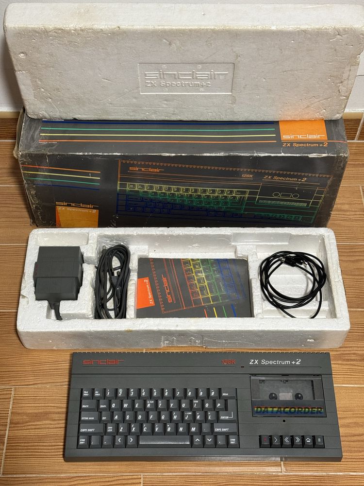 ZX Spectrum +2 Cinzento