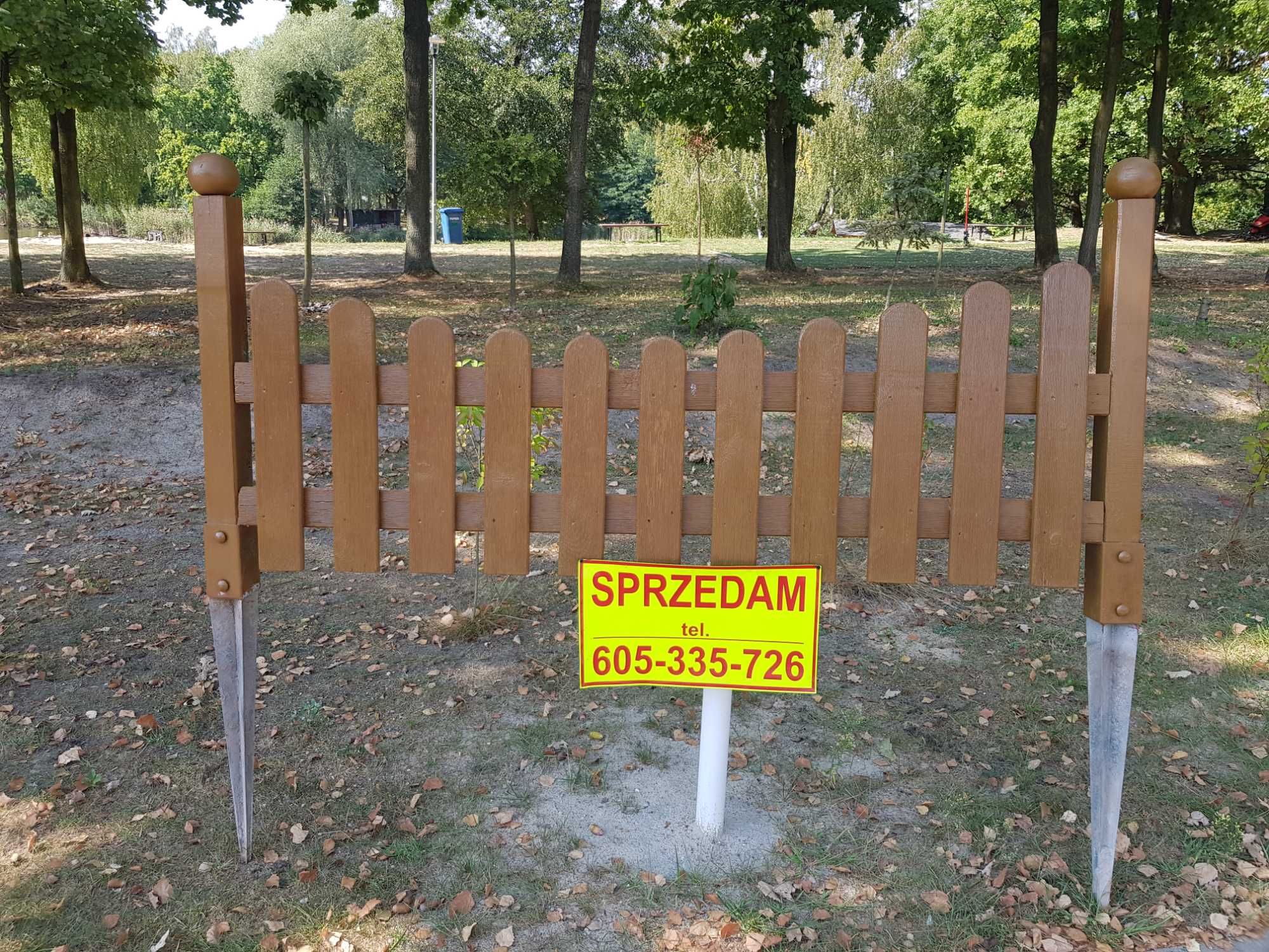 Płotek drewniany do ogrodu wraz ze słupkami i kotwami