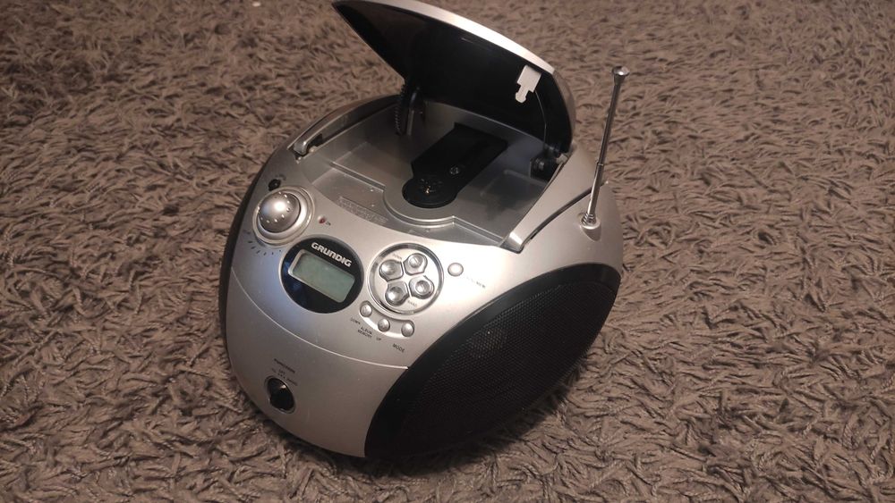 radio z CD i mp3 Grundig RCD 1420 MP3