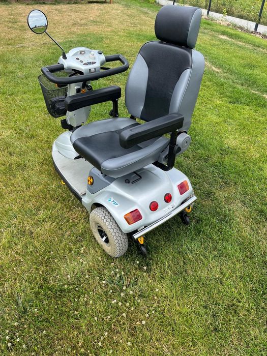 Wózek inwalidzki elektryczny