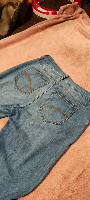 Flared Jeans // Archie Swag