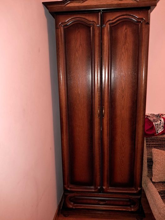 Stylowa szafa i komoda