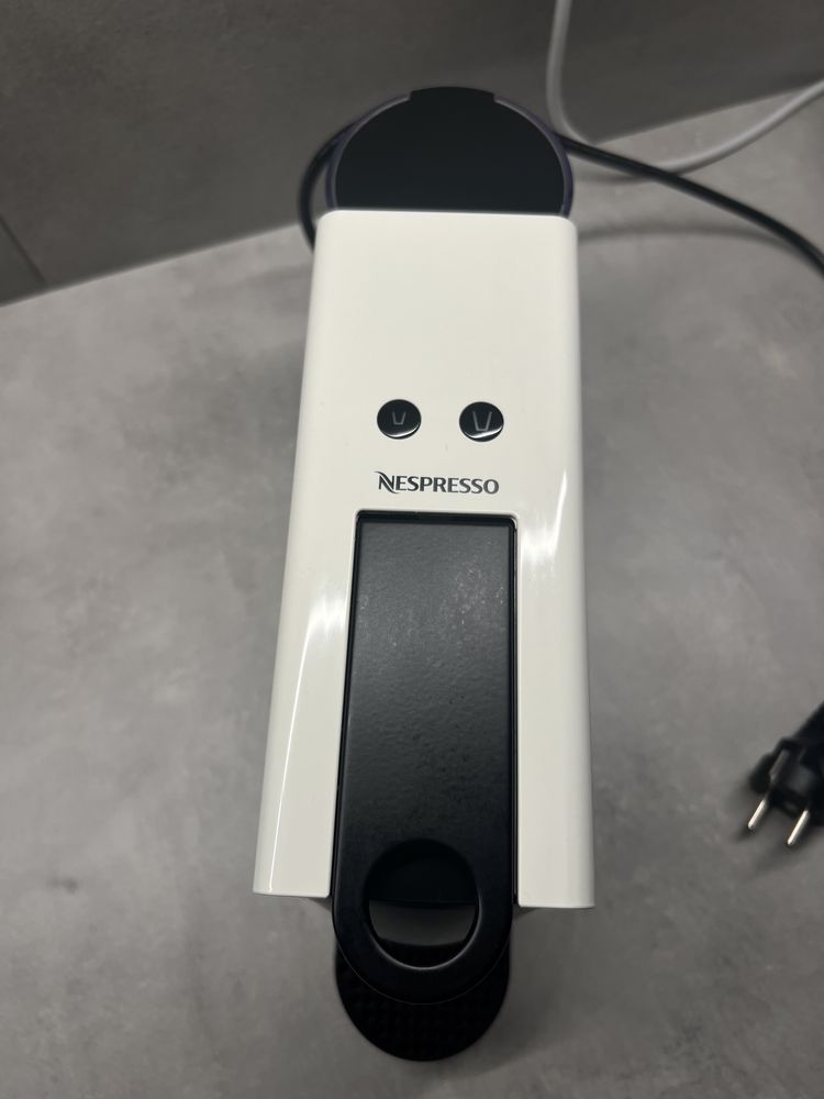 Ekspres KRUPS Nespresso Essenza Mini XN1101 Biały