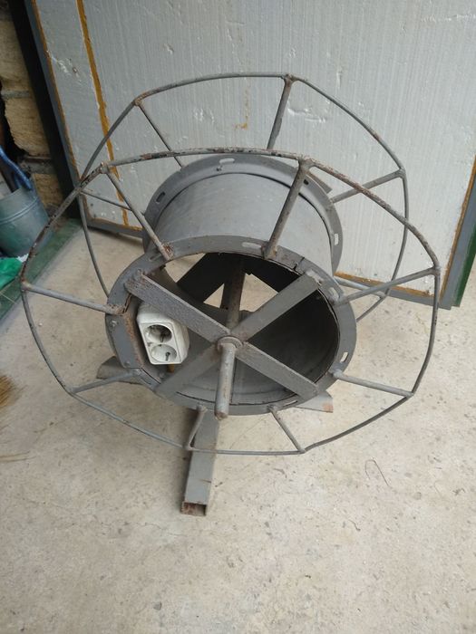 Продам металлическую катушку для кабеля