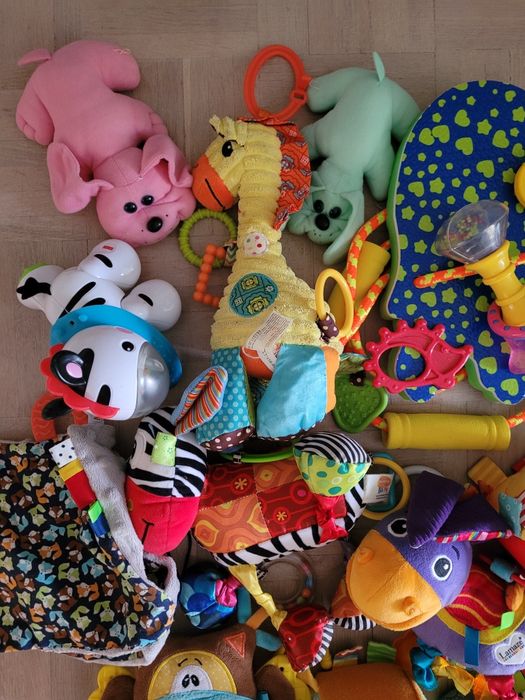 Zabawki niemowlak zestaw niemowlę