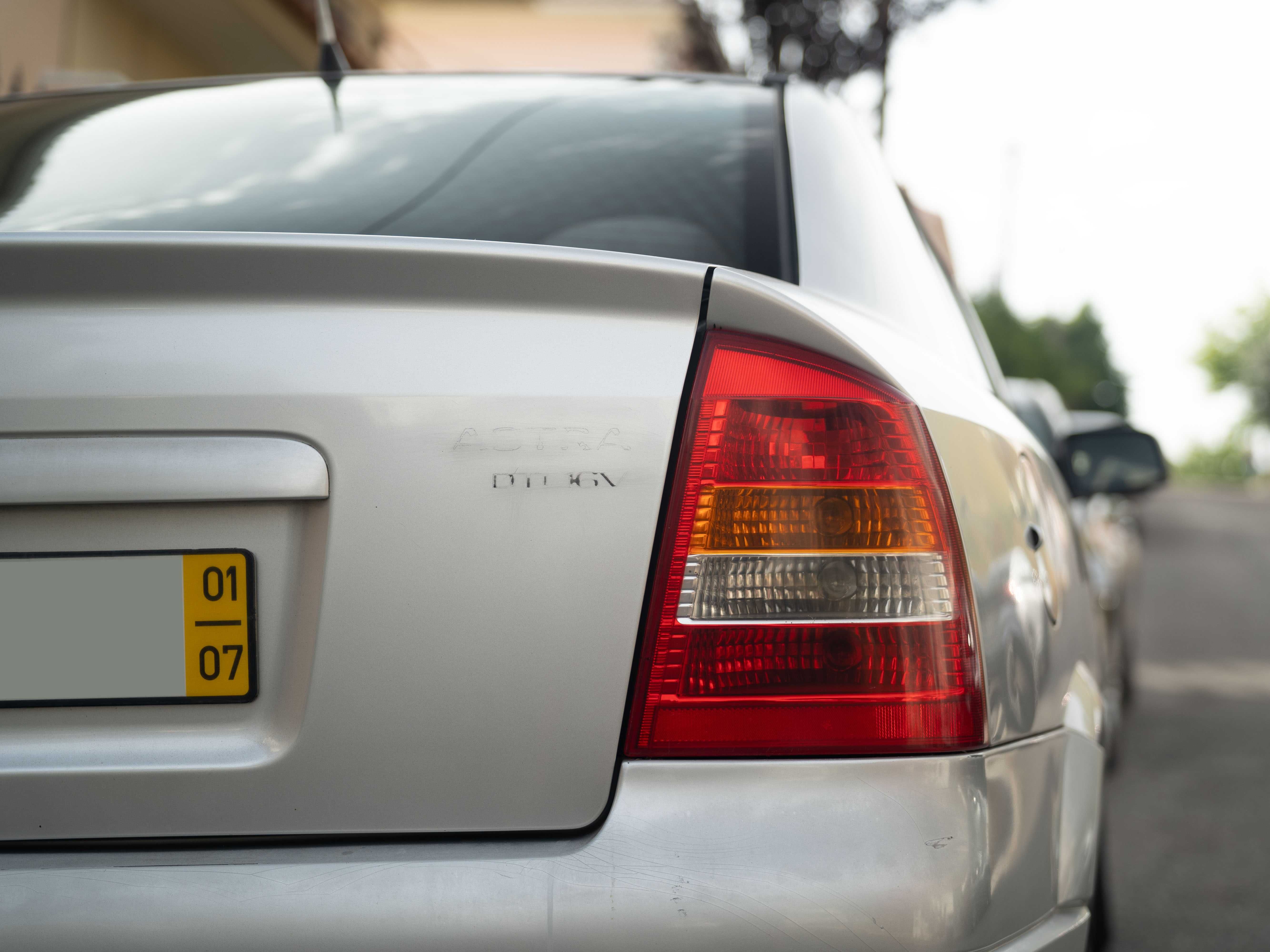 Opel Astra 2.0 DTi Club