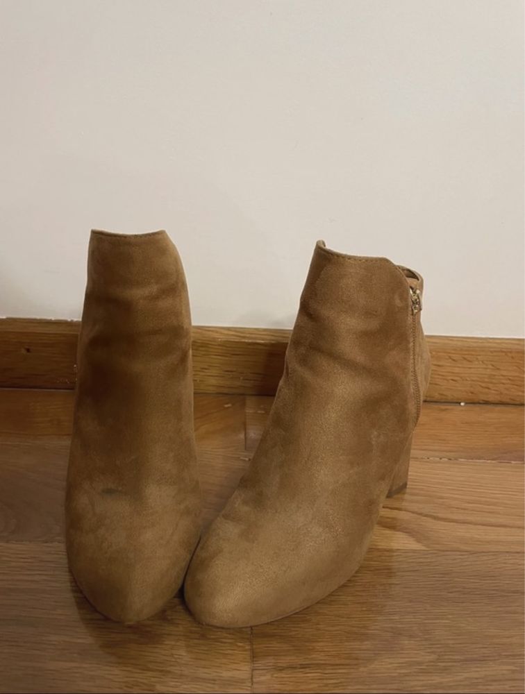 Botas castanhas Bershka