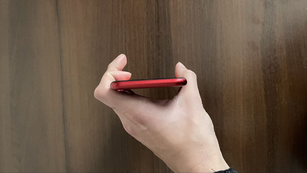 Айфон XR в идеальном состоянии!