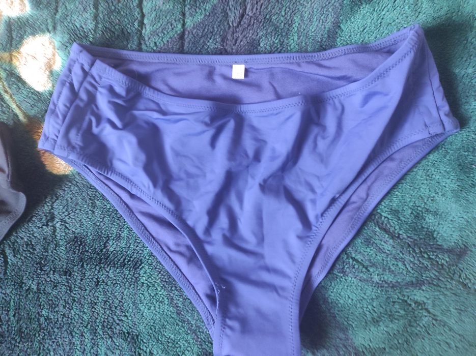 Плавки жіночі нові