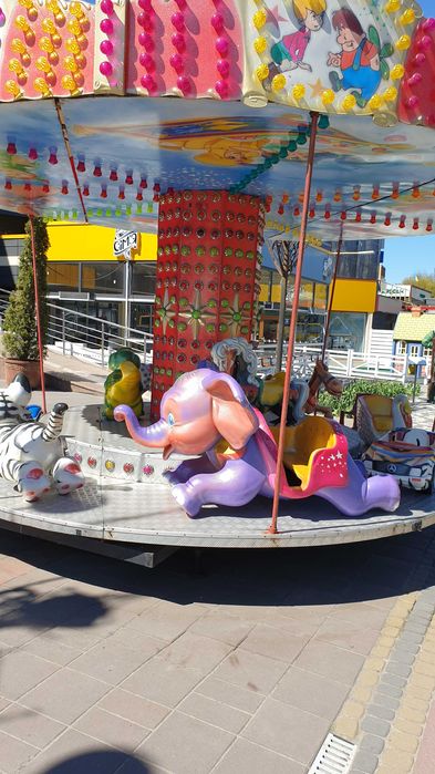 ТЕРМІНОВО!!! Продається дитячий атракціон карусель Ціну зижено!!!