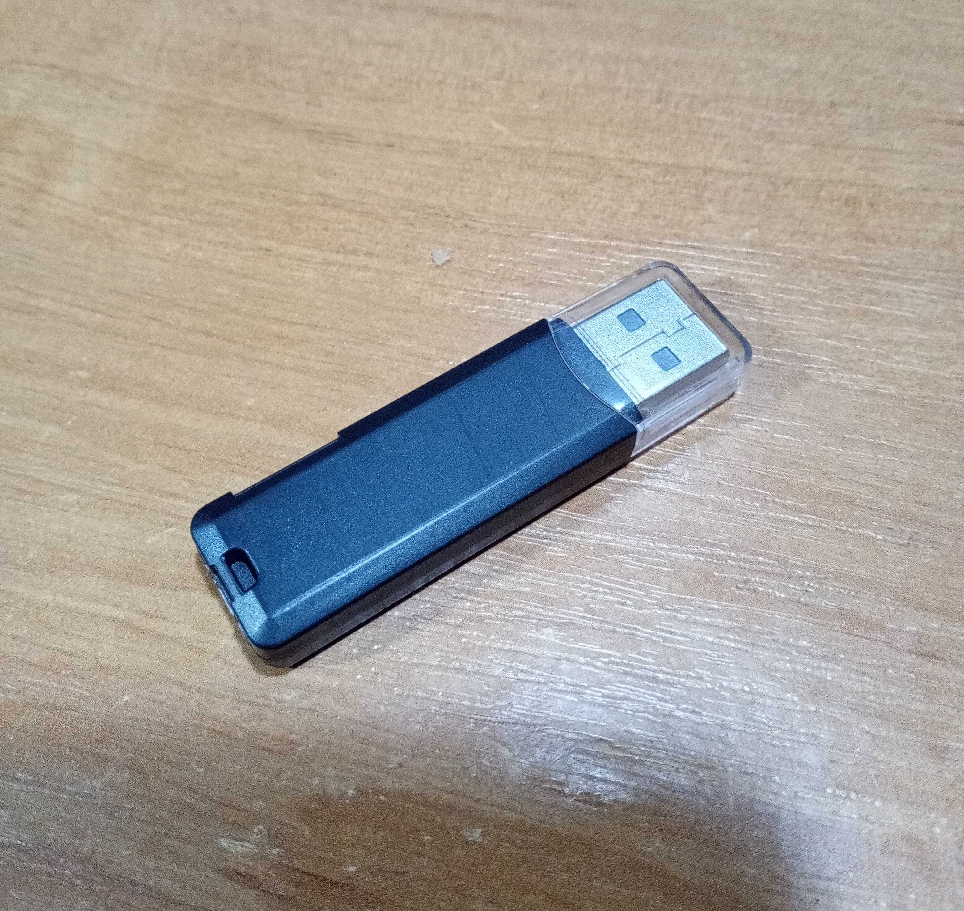 USB 2.0 пристрій читання карток пам'яті