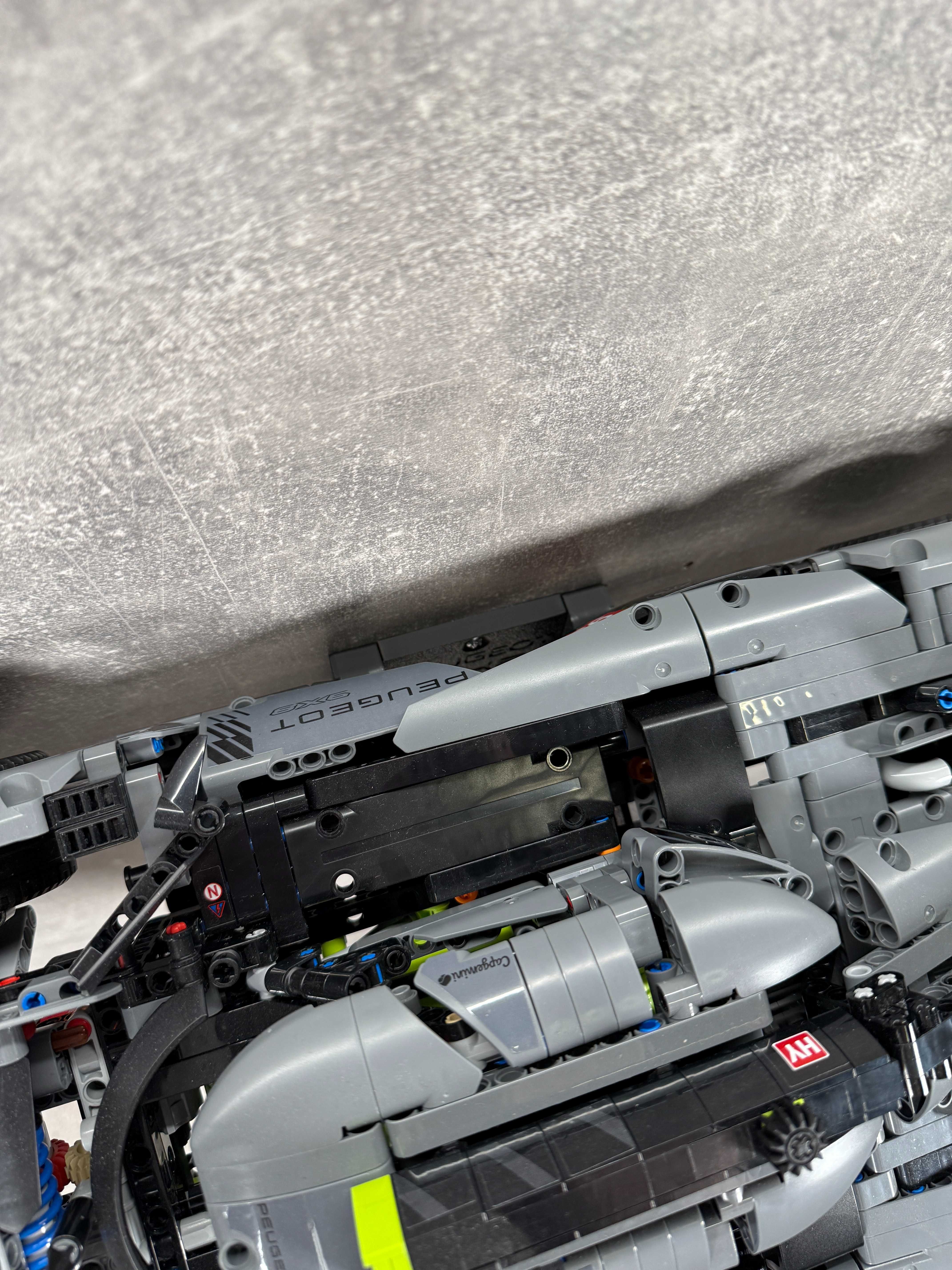 Кронштейн / Кріплення для LEGO Technic Peugeot 9X8 24H Le Mans (42156)
