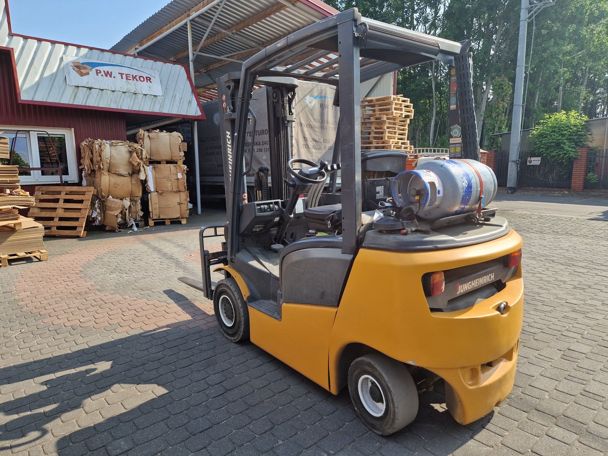 Wózek widłowy Jungheinrich TFG 320 triplex LPG 2015r