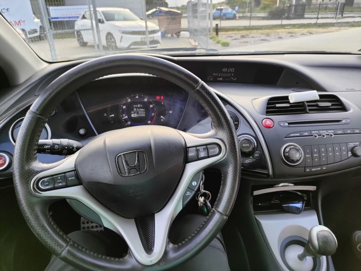 HONDA Civic VIII 1.8 Comfort + LPG