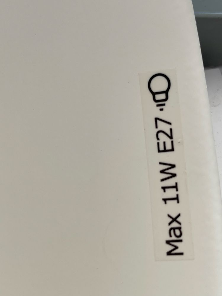 Candeeiro suspenso de teto Ikea com lâmpada