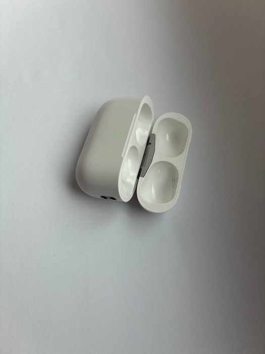 Кейс Оригінал apple airpods pro 2