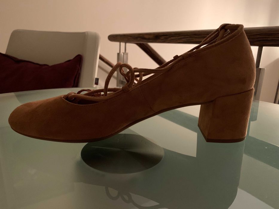 Unisa piękne rude czółenka w rozmiarze 41. Nowe.