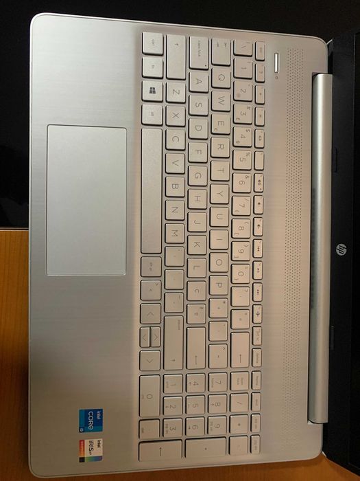 Título: Portátil HP i5 de 11ª Geração